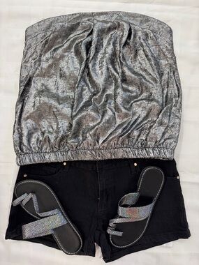 SHEIN Silver Metallic Pleated Tube Top with Elastic Hem.